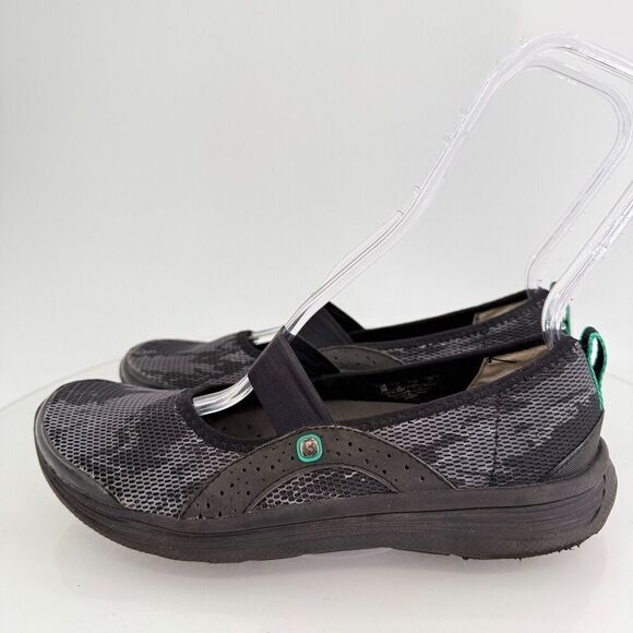 Bzees Women's Wish Slip On Size 9 Gray Black Camo Flats Wedge Casual Light Walk - Picture 7 of 15